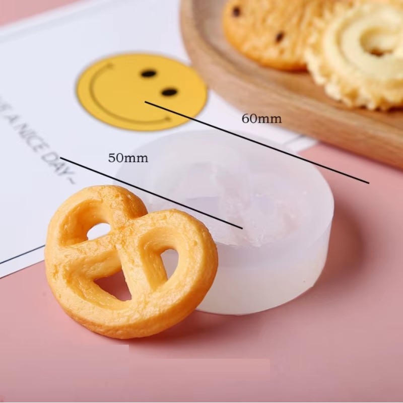 Silicone Mold Pretzel (1 PC)